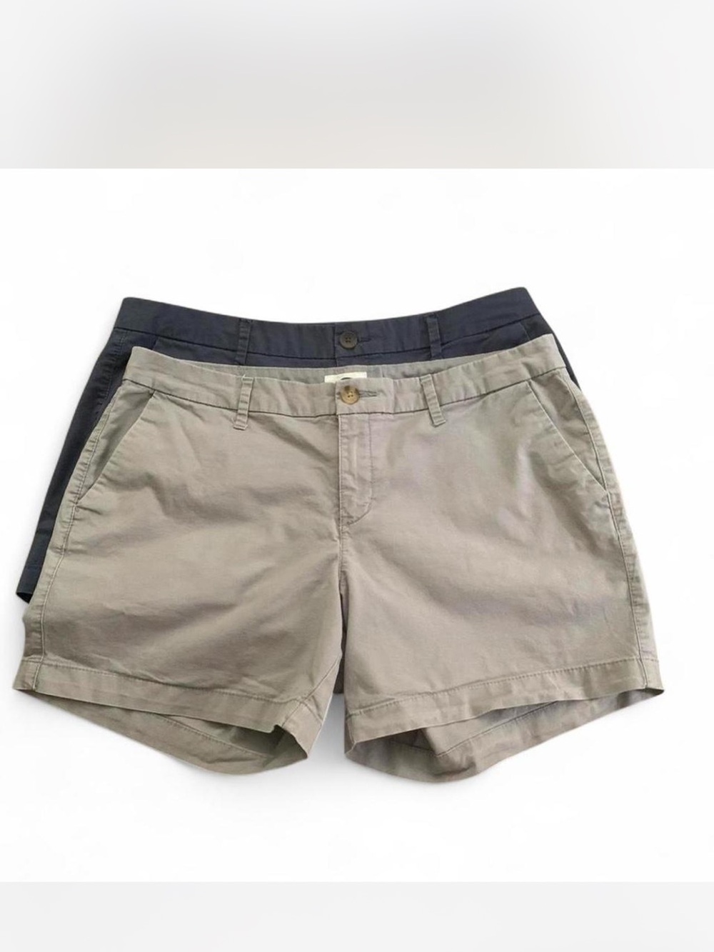 Comfy Casual Old Navy Women's Chino Shorts - Khaki and Navy size 10